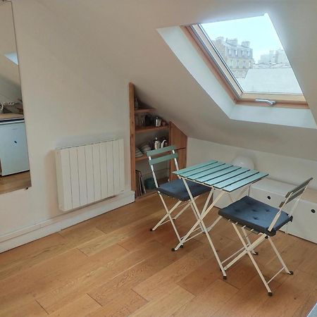 Studio Sous Les Toits Et Mezzanine - 万塞讷 外观 照片