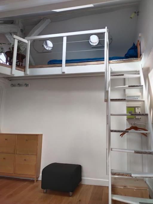 Studio Sous Les Toits Et Mezzanine - 万塞讷 外观 照片